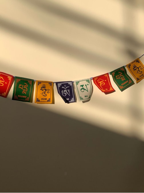 Bandeirinha Tibetana Mantra Om Mani Padme Hum