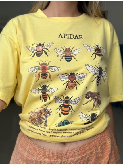 Camiseta Abelhas - Amarela Clara
