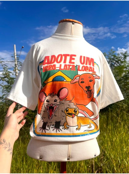 Camiseta Adote Um Vira-Lata Local - Off-White