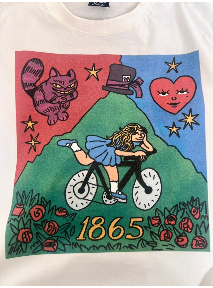 Camiseta Alice no país das Maravilhas 1865 - Off-White — imagem 3