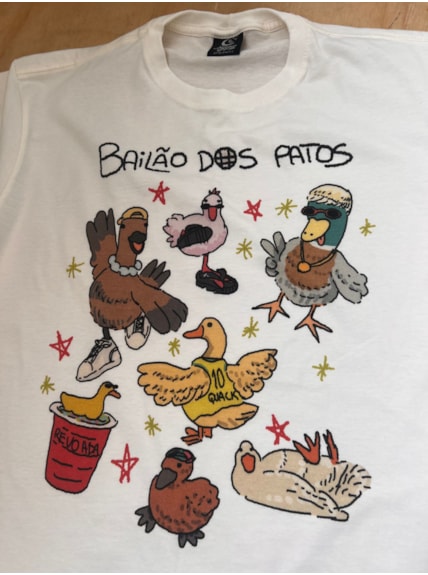 Camiseta Bailão dos Patos - Off-White