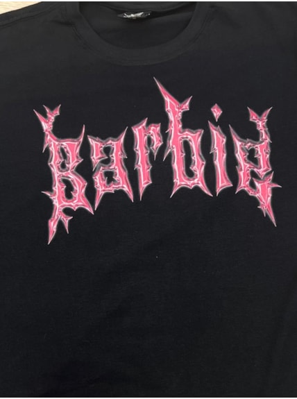 Camiseta Barbie Gótica - Preta