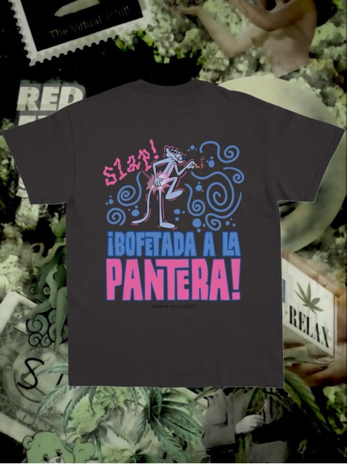 Camiseta ¡Bofetada a la pantera! - Preta - Frente e Verso