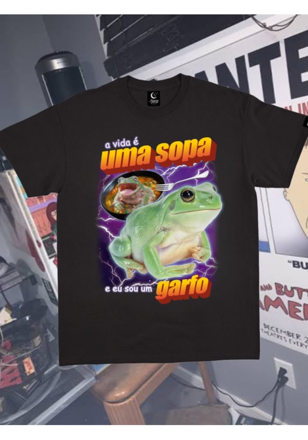 Camiseta Bootleg Sapo a Vida é uma Sopa - Preta