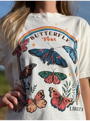 Camiseta Borboletas Fest - Off-White