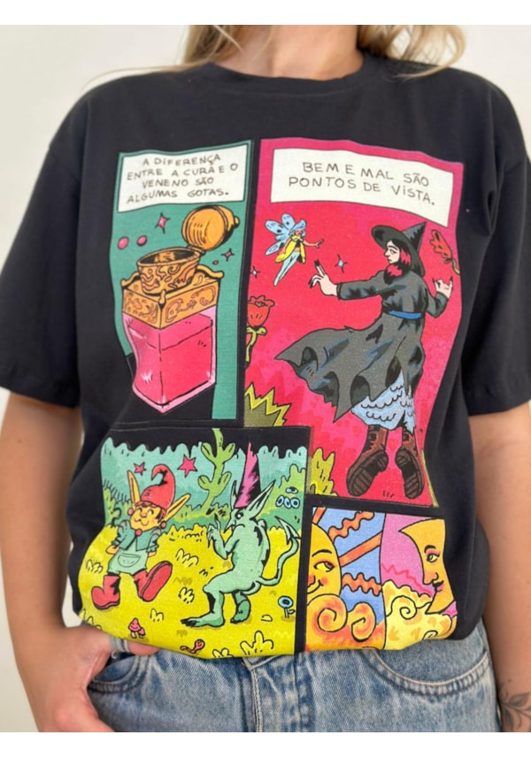 Camiseta Bruxa Bem e Mal - Chumbo