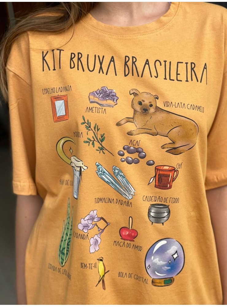 Camiseta Bruxa Brasileira - Caramelo — imagem 1