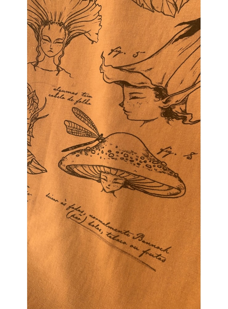 Camiseta Caderno de Fadas - Caramelo — imagem 2