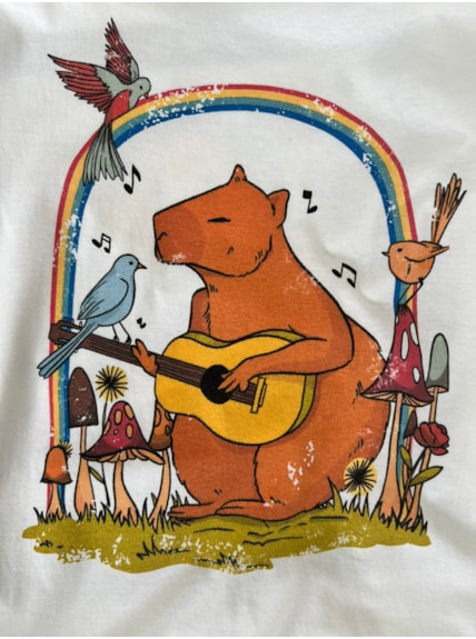 Camiseta Capybaras ( Capivara ) - Amarela Clara - HIPPIE ARTESANATOS