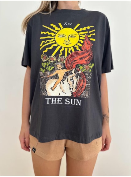 Camiseta Carta Tarot - O Sol - Chumbo