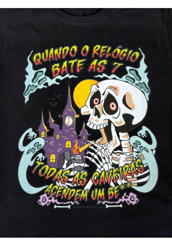 Camiseta Caveira quando o relógio bate as 7 - Preta