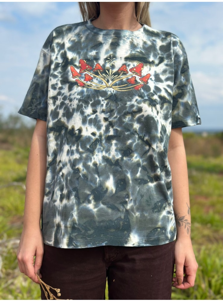 Camiseta Cogumelos Caleidoscópio - Tie Dye - Frente e Verso — imagem 3