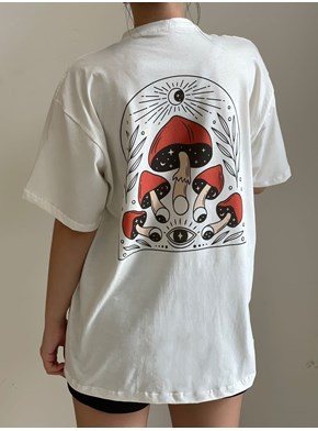 Camiseta Cogumelos - Frente e Verso