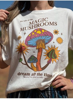 Camiseta Cogumelos Mágicos Colorido - Off-White