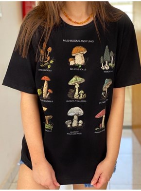 Camiseta Cogumelos - Preta