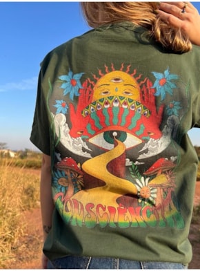 Camiseta Consciência - Verde - Frente e Verso
