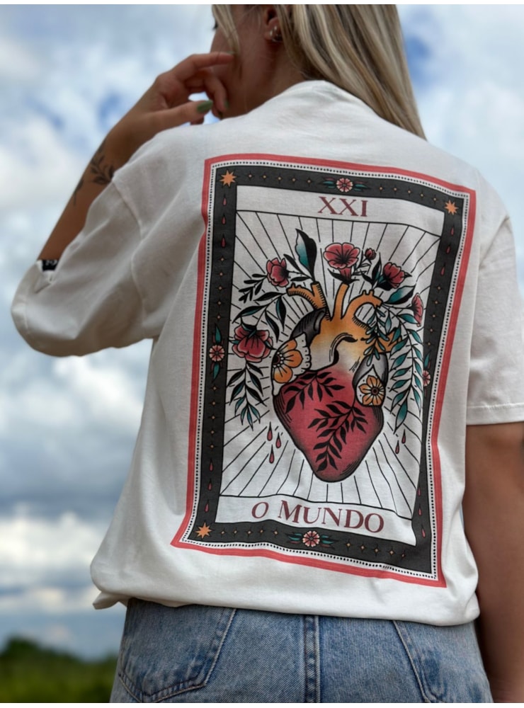 Camiseta Coração - Off-White - Frente e Verso — imagem 1