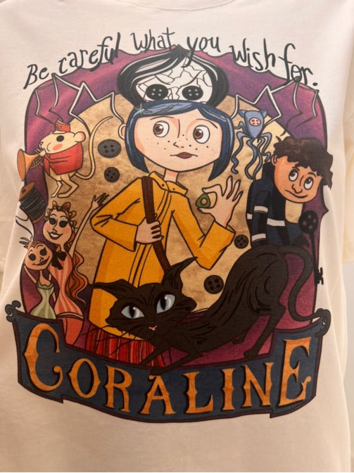 Camiseta Coraline - Off-White