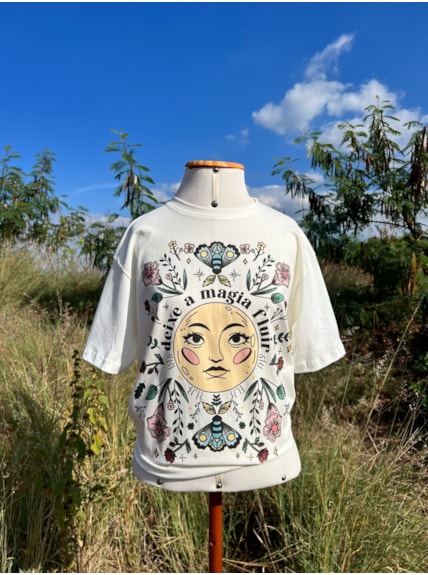 Camiseta Deixe a Magia Fluir - Off-White