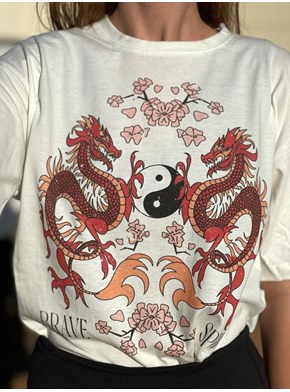 Camiseta Dragão Brave Spirit - Off-White