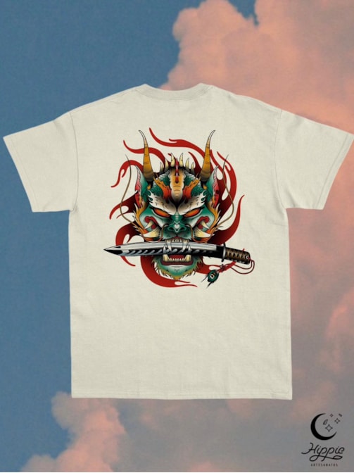 Camiseta Dragão Old School - Off-White - Frente e Verso