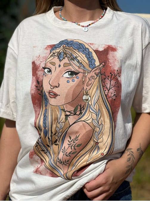Camiseta Elfa e a Pérola - Off-White