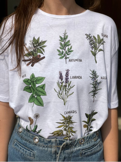 Camiseta Ervas de Bruxa - Branca