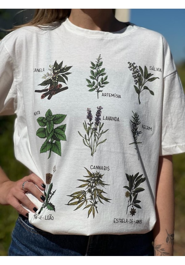 Camiseta Ervas de Bruxa - Off-White