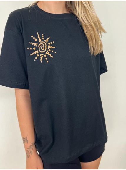 Camiseta Filho do Sol - Preta - Frente e Verso