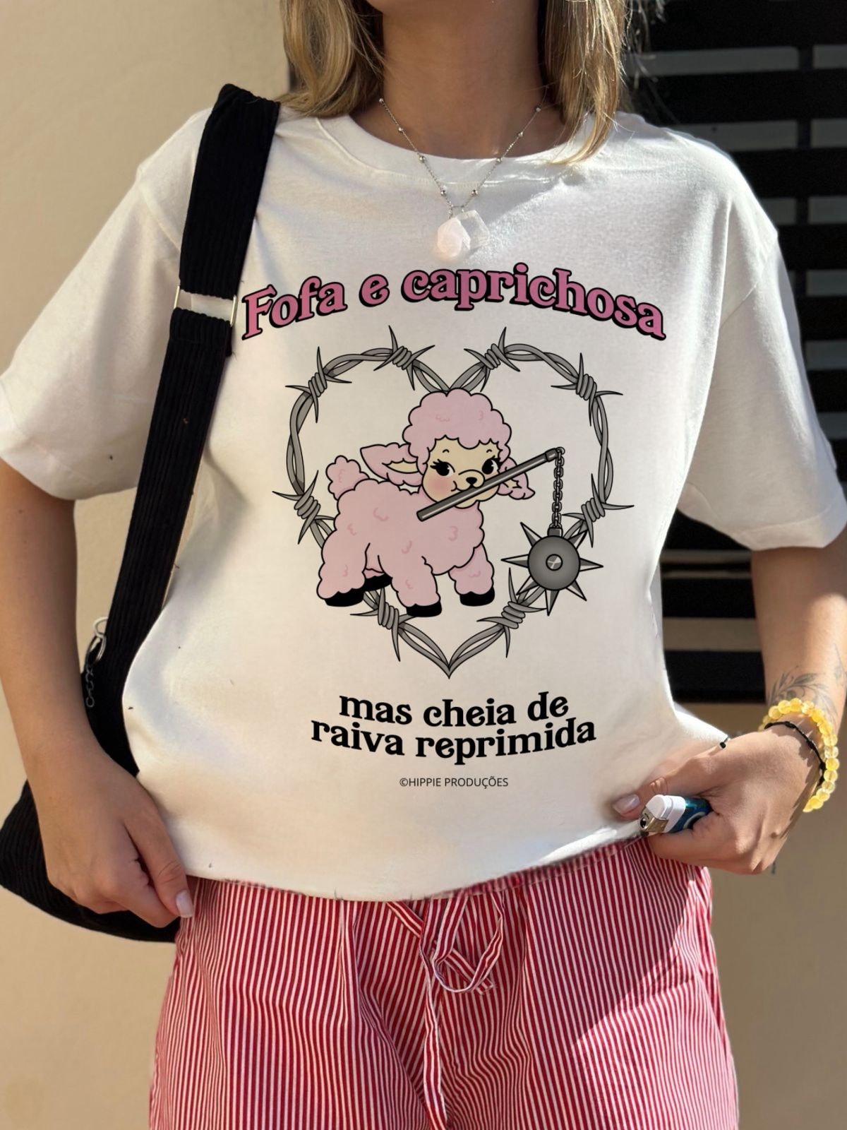 Camiseta Fofa e caprichosa - Off-White — imagem 1