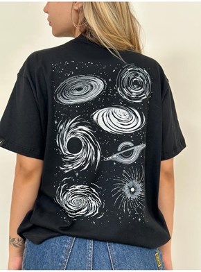 Camiseta Galáxia - Preta - Frente e Verso
