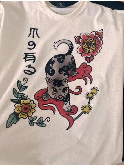 Camiseta Garras de Gato - Off-White