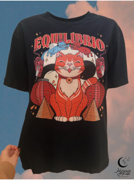 Camiseta Gatinho Equilíbrio - Preta