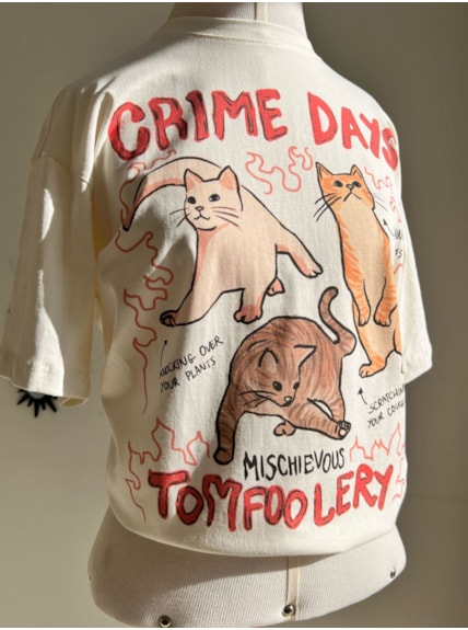 Camiseta Gatos Crime Days - Off-White