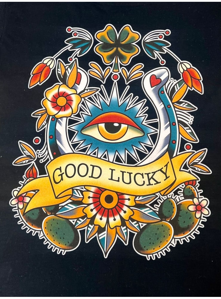 Camiseta Good Lucky - Preta - Frente e Verso — imagem 3