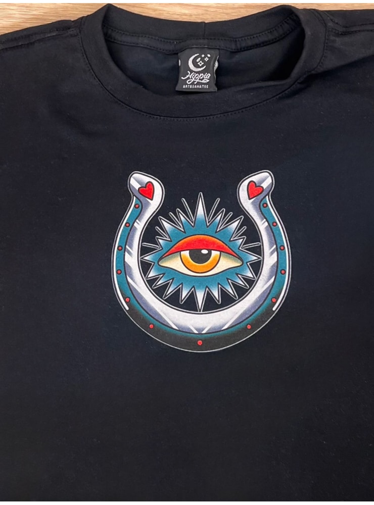 Camiseta Good Lucky - Preta - Frente e Verso — imagem 4