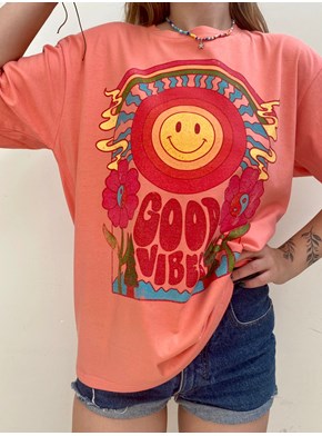 Camiseta Good Vibes - Coral