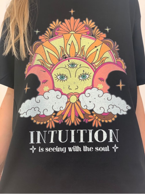 Camiseta Intuição - Preta