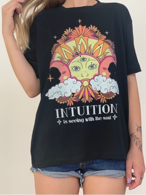 Camiseta Intuição - Preta