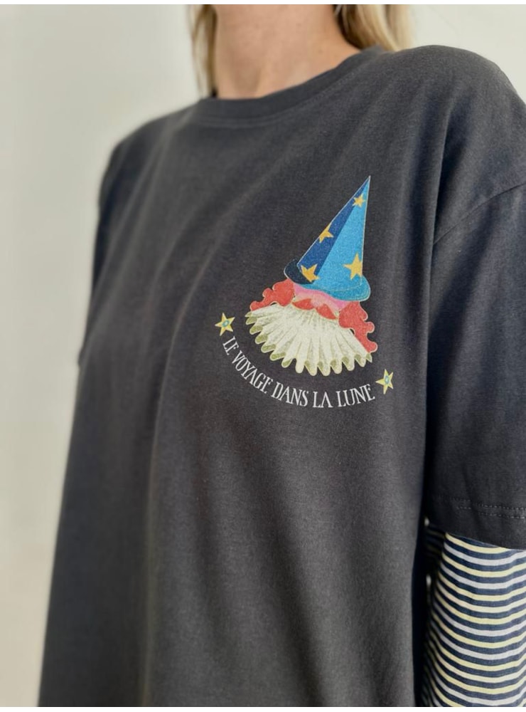 Camiseta La Lune - Chumbo - Frente e Verso — imagem 3