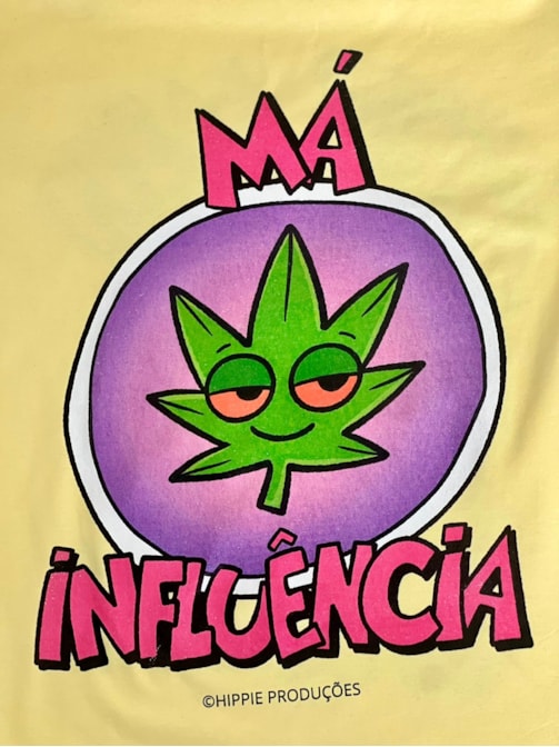 Camiseta Má Influência - Amarela Clara