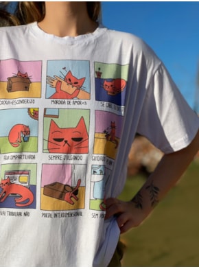 Camiseta Mãe de Gato Sabe Brincar - Branca