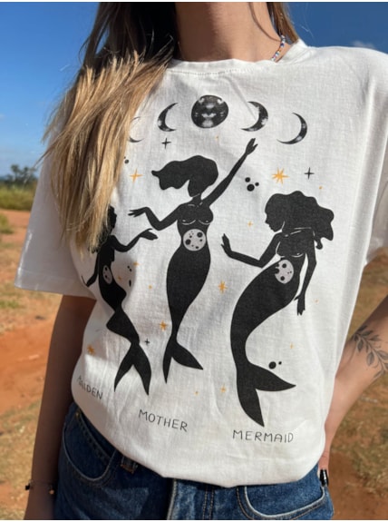 Camiseta Mãe Sereia - Off-White