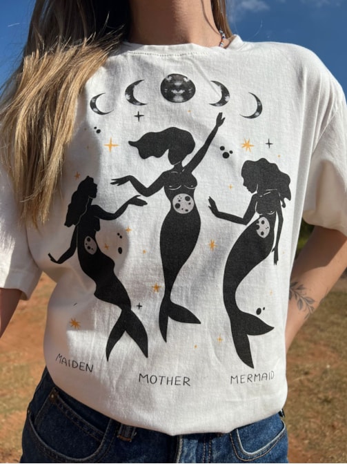 Camiseta Mãe Sereia - Off-White