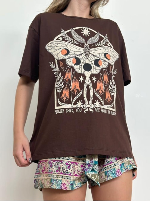 Camiseta Mariposa Flower Child - Marrom