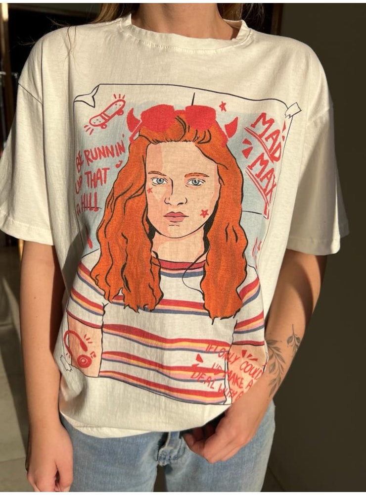 Camiseta Max - Stranger Things - Off-White — imagem 1