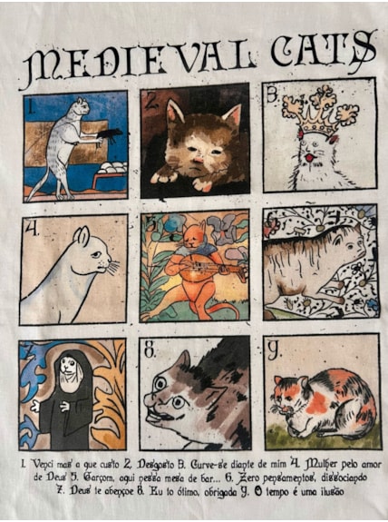 Camiseta Medieval Cats - Off-White
