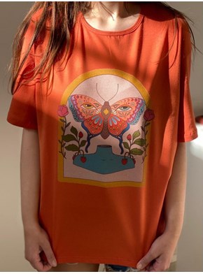Camiseta Menina Mariposa