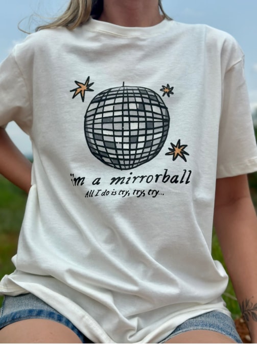 Camiseta Mirrorball - Taylor Swift - Off-White