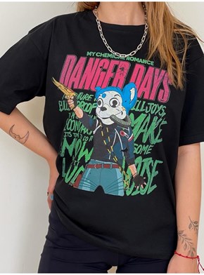 Camiseta My Chemical Romance - Danger Days - Preta - Frente e Verso